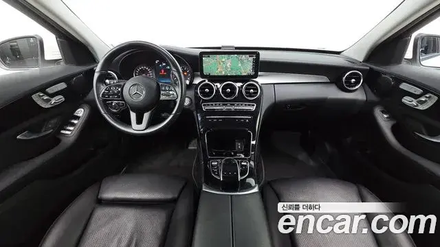 Mercedes-Benz C-Class 2019 — Фото 7/20