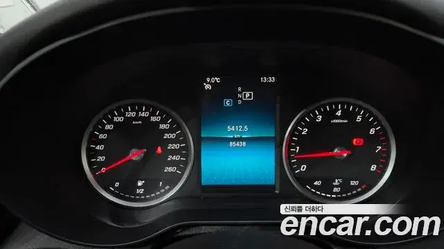 Mercedes-Benz C-Class 2019 — Фото 8/20