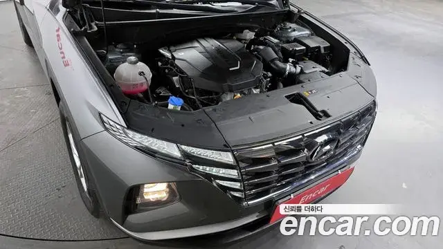 Hyundai Tucson Hybrid 2023 — Photo 7/20