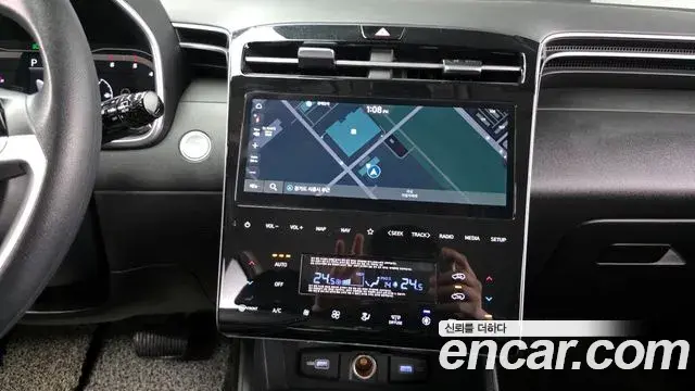 Hyundai Tucson Hybrid 2023 — Photo 6/20