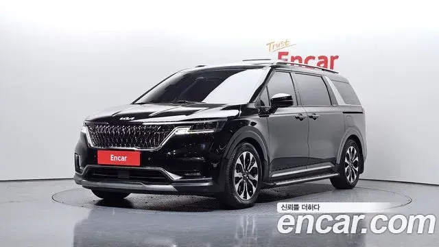 Kia Carnival 2021 — Фото 1/20