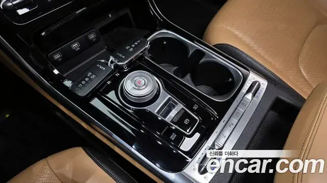 Kia Carnival 2021 — Фото 9/20