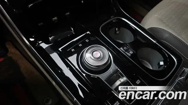 Kia Carnival 2021 — Şəkil 4/20