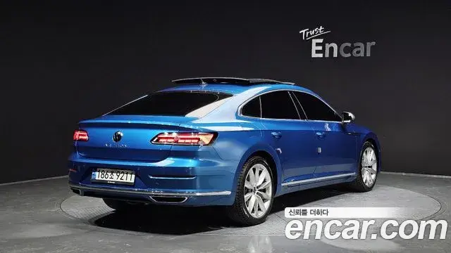 Volkswagen Arteon 2022 — Photo 15/20
