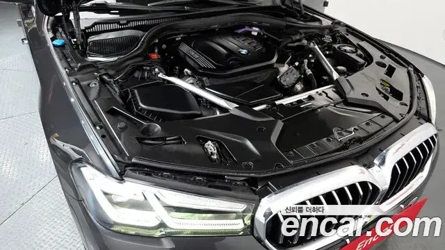 BMW 5 Series 2021 — Şəkil 18/20