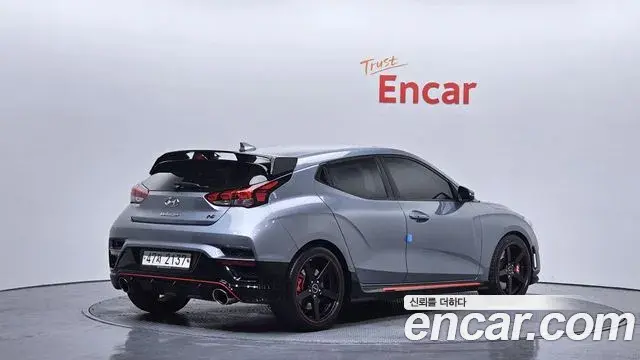 Hyundai Veloster 2018 — Photo 12/20