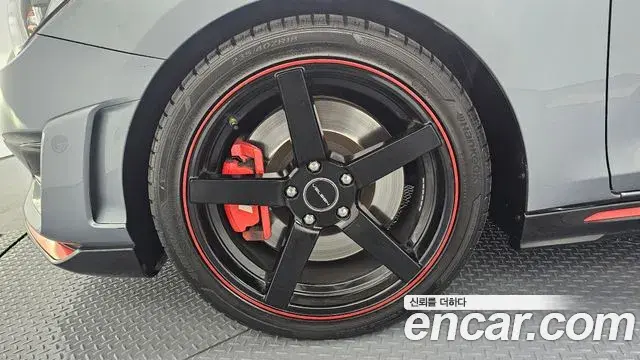 Hyundai Veloster 2018 — Photo 5/20