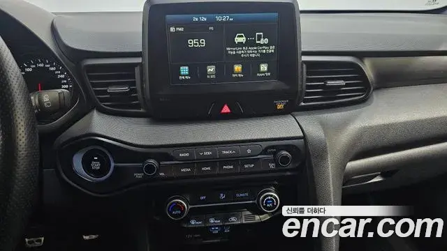 Hyundai Veloster 2018 — Photo 6/20