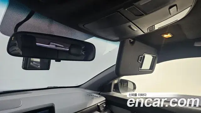 Hyundai Veloster 2018 — Photo 7/20
