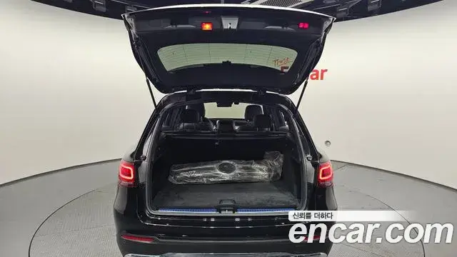 Mercedes-Benz GLC-Class 2021 — Şəkil 19/20