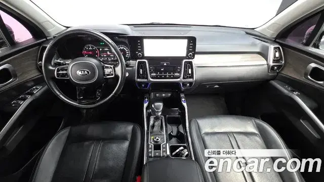 Kia Sorento 2021 — Photo 7/20