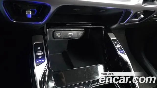 Kia Sorento 2021 — Photo 17/20