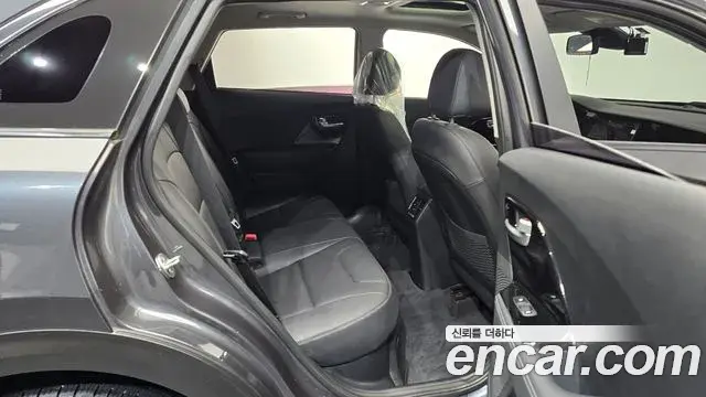 Kia Niro 2021 — ფოტო 9/20