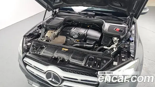 Mercedes-Benz GLE-Class 2019 — ფოტო 7/20