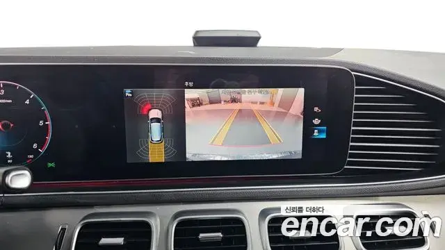 Mercedes-Benz GLE-Class 2019 — ფოტო 14/20