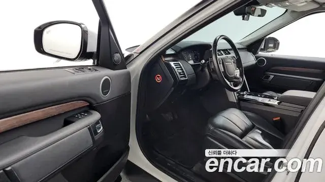 Land Rover Discovery 5 2018 — Şəkil 1/20