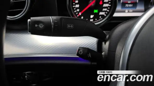 Mercedes-Benz E-Class 2020 — Photo 20/20