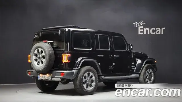 Jeep Wrangler 2022 — Фото 2/20