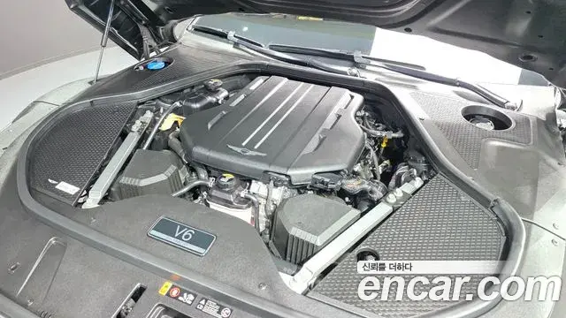 Genesis G90 2023 — Photo 16/20