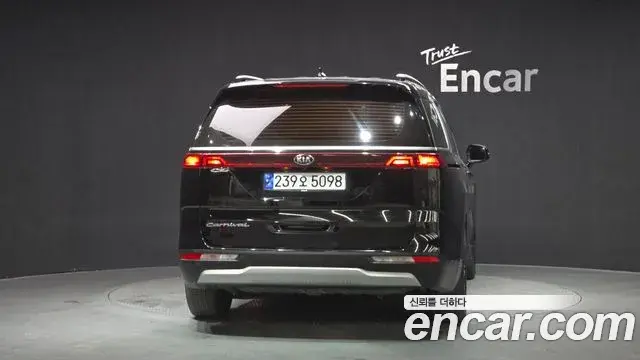 Kia Carnival 2020 — Фото 4/20