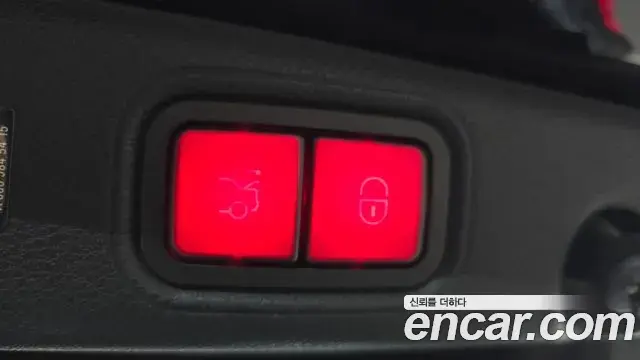 Mercedes-Benz E-Class 2023 — ფოტო 1/20