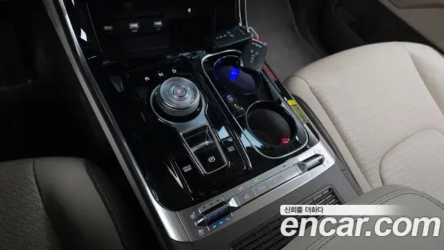 Kia Carnival 2022 — Photo 15/20