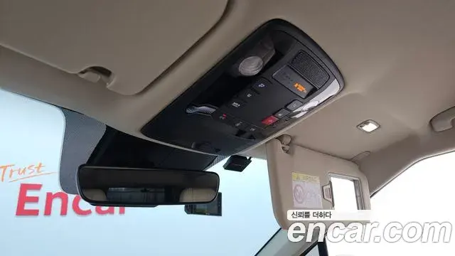 Kia Carnival 2022 — Photo 12/20