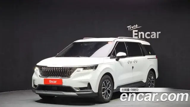 Kia Carnival 2022 — Фото 1/20