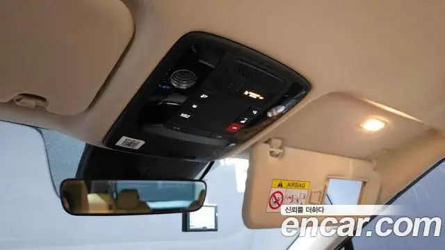 Kia Carnival 2022 — Фото 17/20
