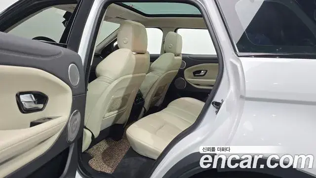 Land Rover Range Rover Evoque 2018 — Фото 12/20
