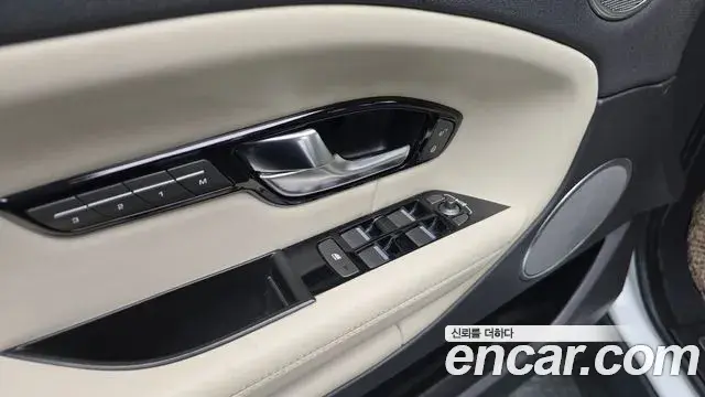 Land Rover Range Rover Evoque 2018 — Фото 17/20