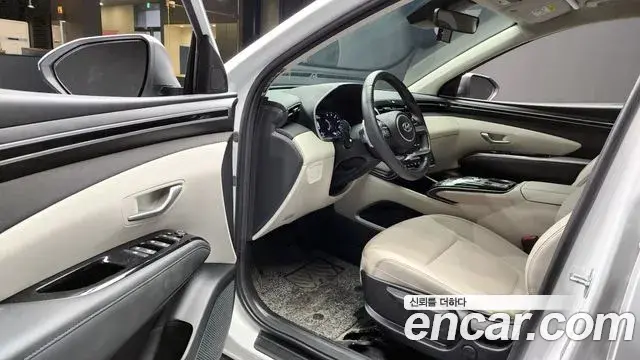 Hyundai Tucson Hybrid 2022 — ფოტო 13/20