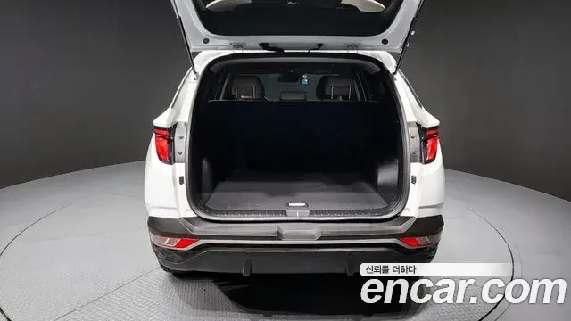 Hyundai Tucson Hybrid 2022 — ფოტო 12/20