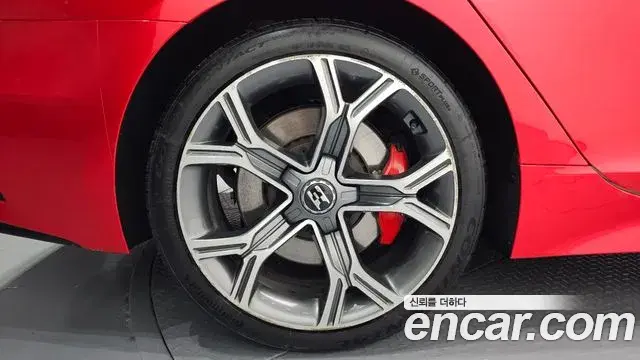 Kia Stinger 2020 — Şəkil 7/20