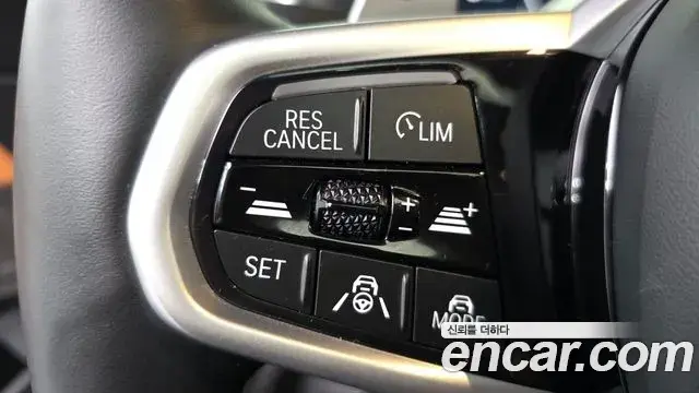BMW 3 Series 2024 — Photo 15/20