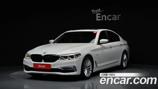 BMW 5 Series 2018 — Фото 1/20
