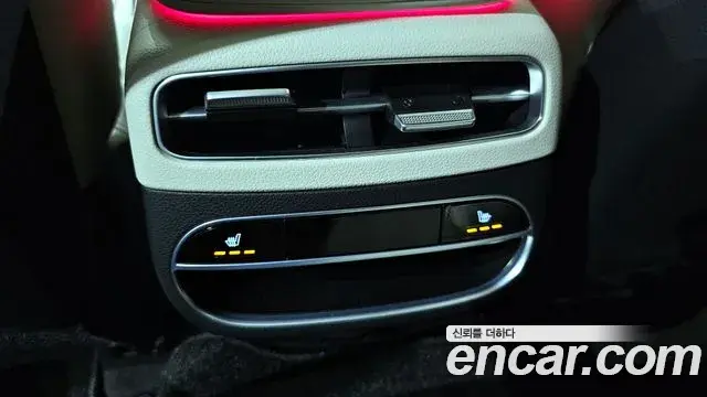 Genesis GV70 2023 — ფოტო 8/20