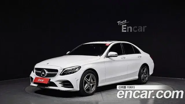 Mercedes-Benz C-Class 2019 — Фото 1/20
