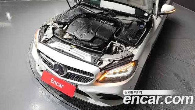 Mercedes-Benz C-Class 2019 — Фото 6/20