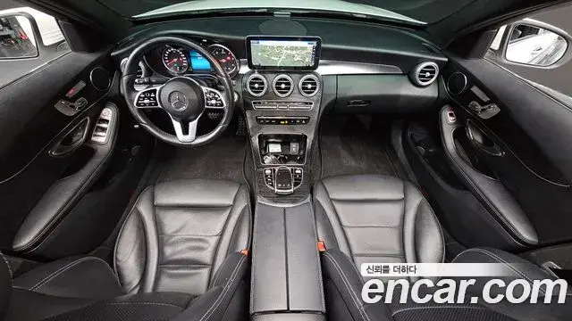 Mercedes-Benz C-Class 2019 — Фото 7/20