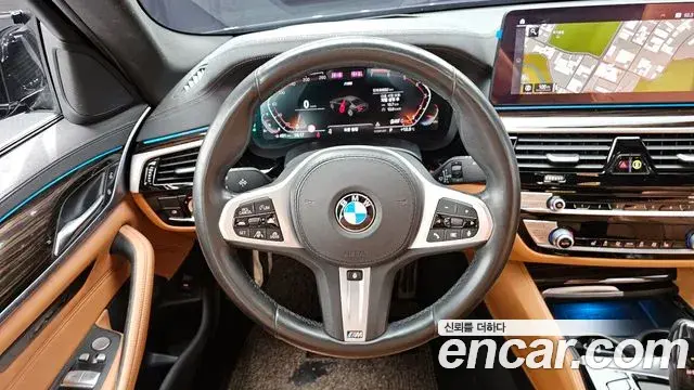BMW 5 Series 2020 — Şəkil 9/20