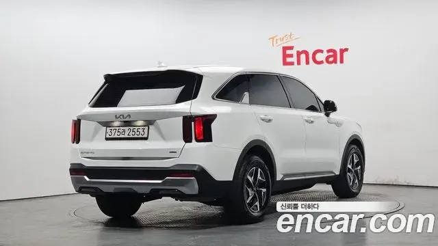Kia Sorento 2023 — Photo 10/20
