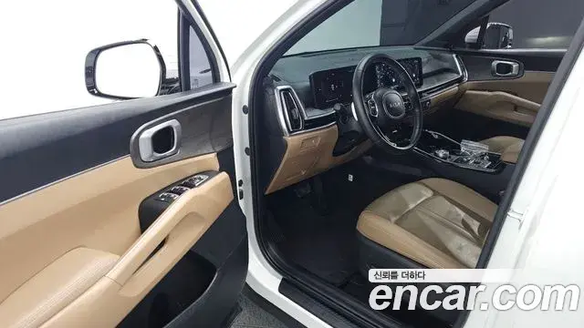 Kia Sorento 2023 — Photo 14/20