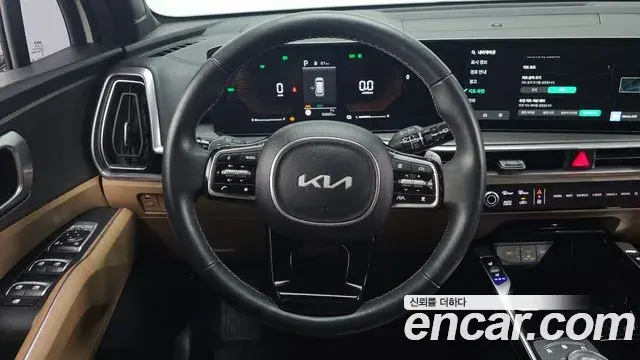Kia Sorento 2023 — Photo 1/20