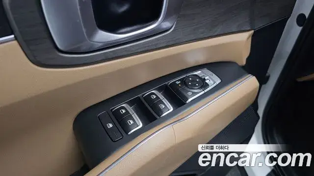 Kia Sorento 2023 — Photo 6/20