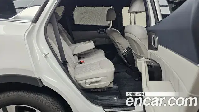 Kia Sorento 2023 — Şəkil 9/20