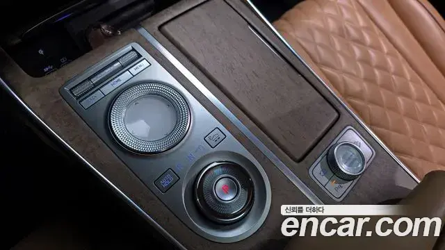Genesis GV80 2020 — ფოტო 17/20