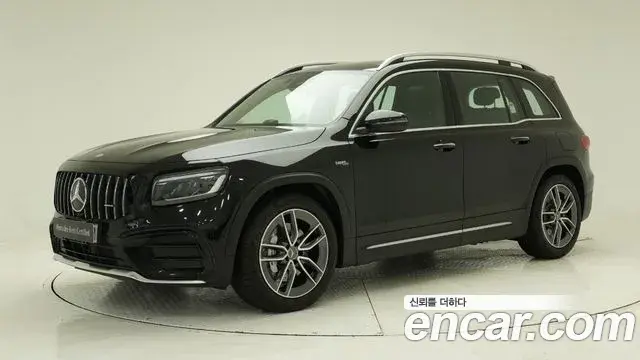 Mercedes-Benz GLB-Class 2025 — Photo 4/17