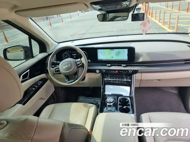 Kia Carnival 2022 — Şəkil 19/20