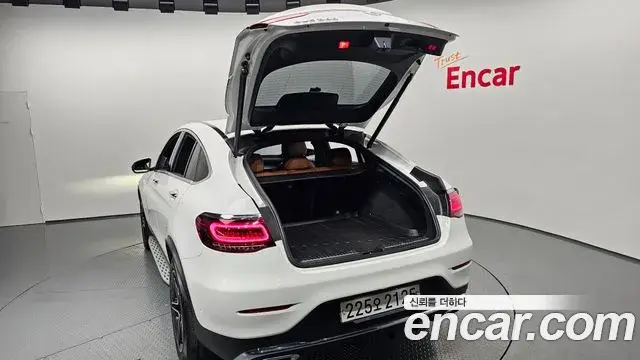 Mercedes-Benz GLC-Class 2020 — Photo 1/20